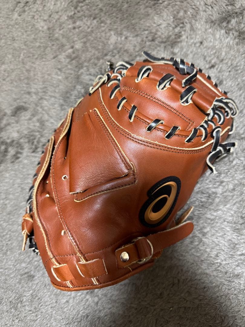 美品　硬式用キャッチャーミット asics NEOREVIVE(使用頻度少なめ)