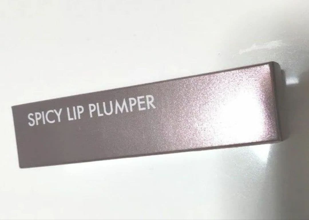 リレイ スパイシーリッププランパー LILAY 新品　リップ