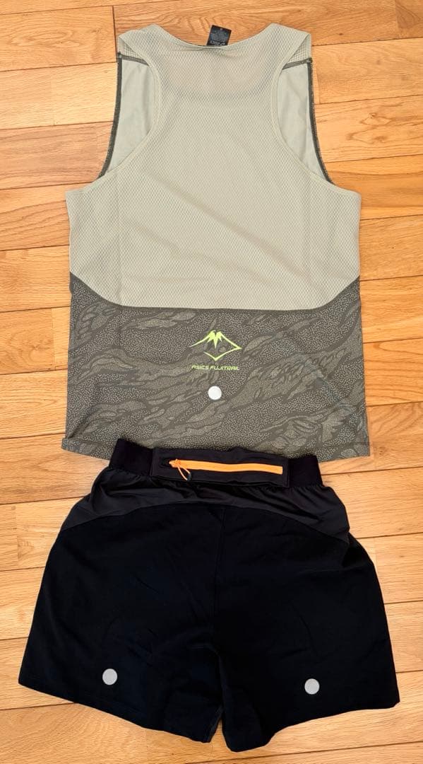 【即日発送】asics シングレット、ショーツセット