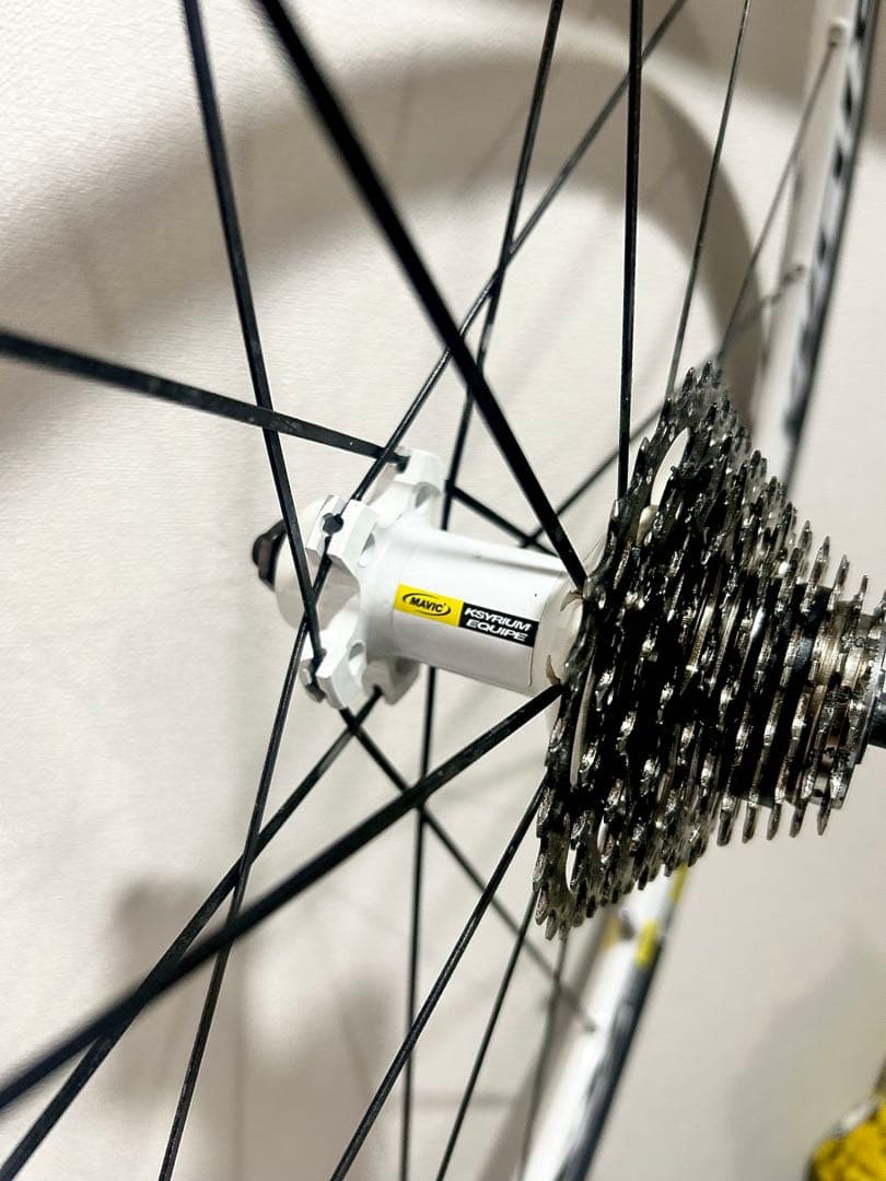 【Mavic KSYRIUM】貴重な白リム＋タイヤチューブ付◆マビック後輪のみ