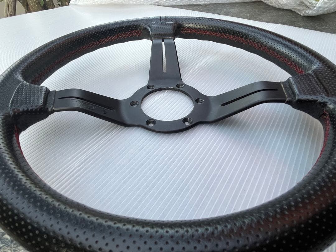 ナルディ　ラリータイプ　33パイ