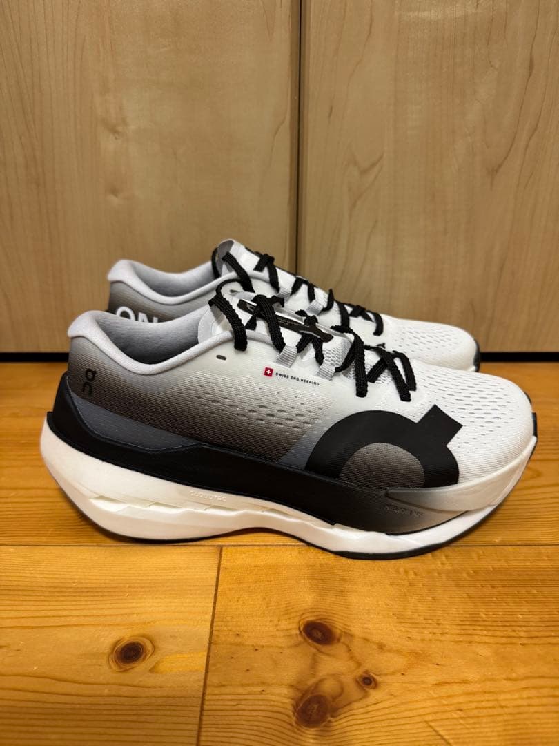 スパイク・シューズ On Cloudboom Max