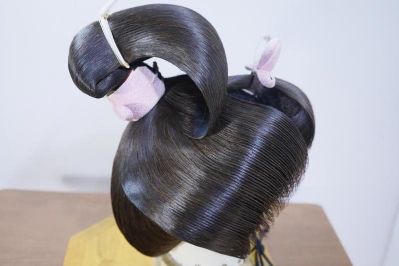 ◆文金高島田　しげもりかつら　人気の栗色　3号◆かつら用中古ケース付き　②