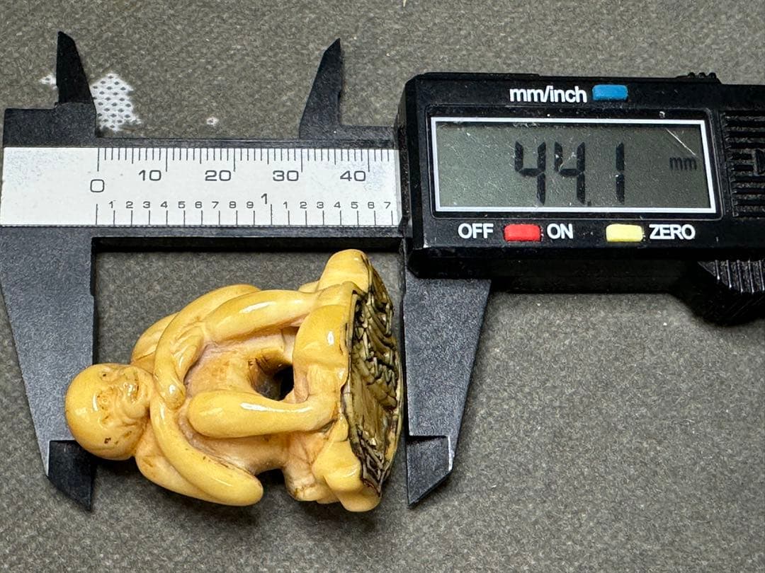 極上　根付　印鑑　天然素材　アンティーク　和彫　置物　骨董　飾り物　古美術品