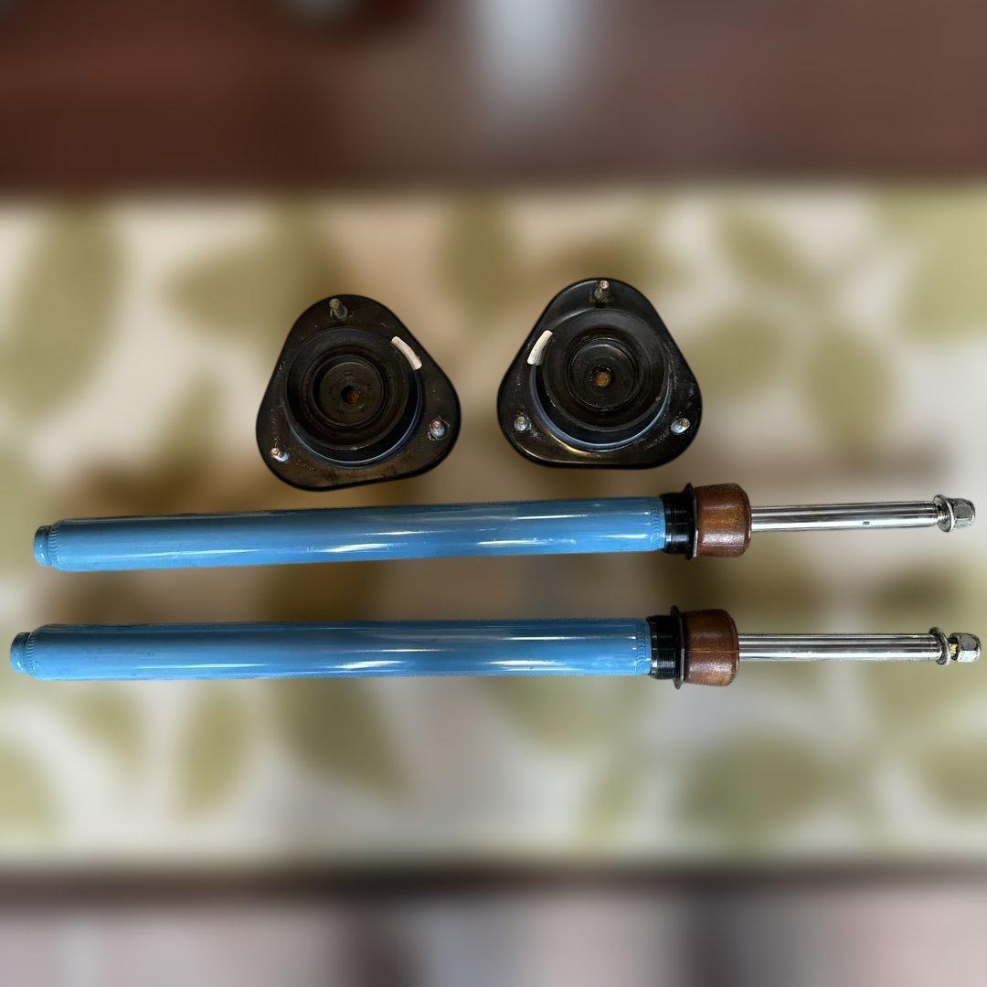 青ショックアブソーバーとマウントセット　サニトラ120系