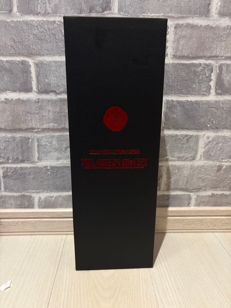 進撃の巨人 マーレ産 赤ワイン