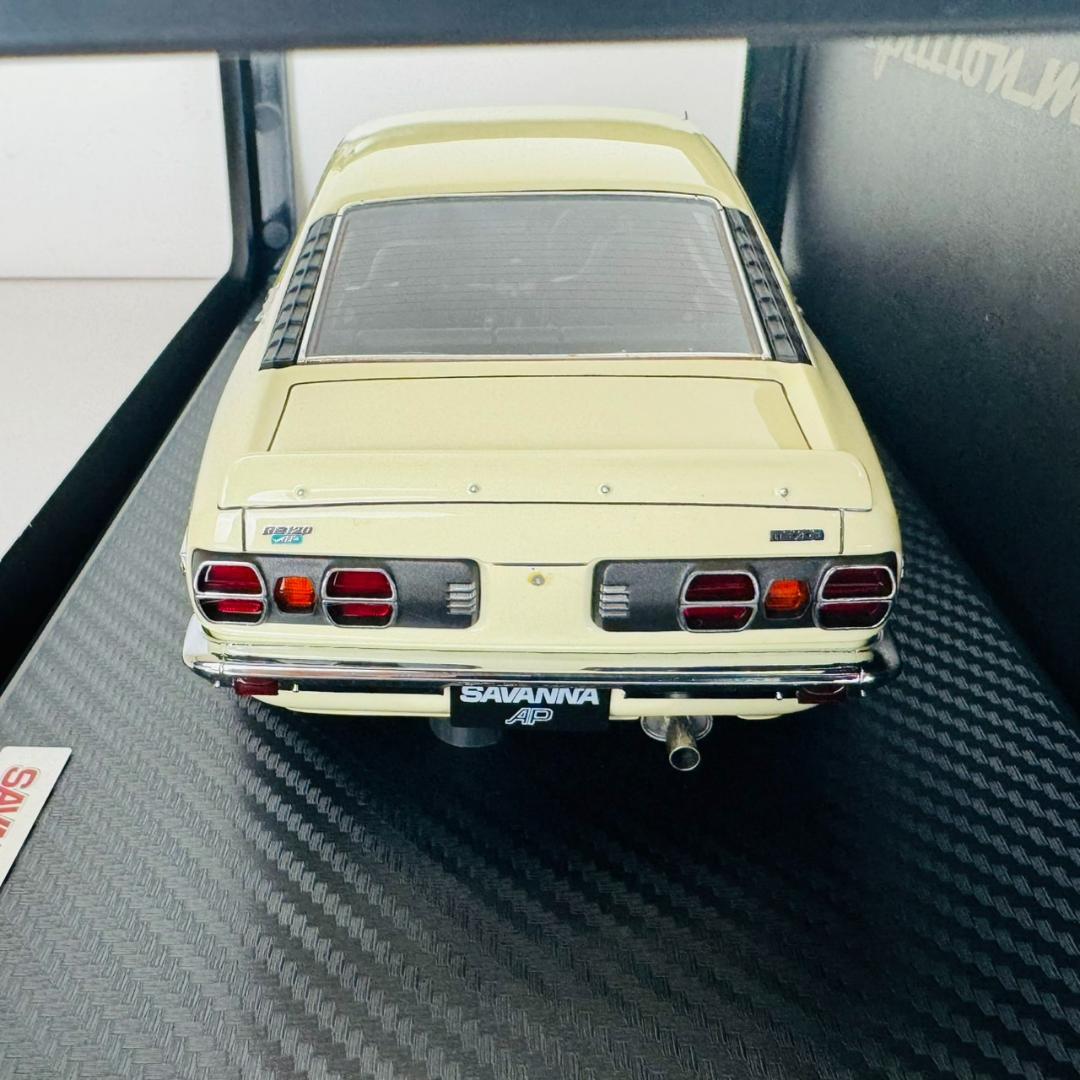 1/18 イグニッションモデル マツダ サバンナ （S124A） ホワイト