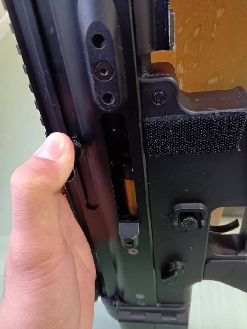 東京マルイ　電動ガンMK16スカー