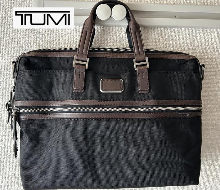 週末限定値下げ❗️⭐️ 美品⭐️日本未発売TUMI トゥミ ブリーフケース