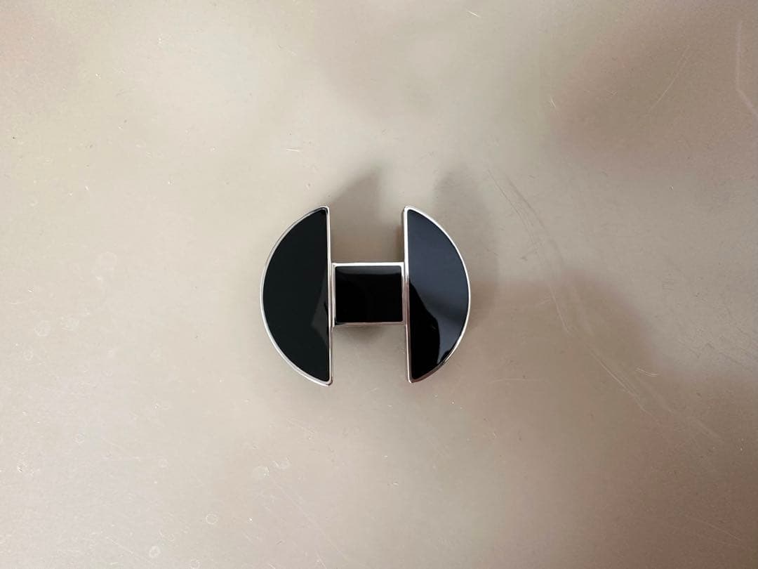 ク*ー様 エルメス Hモチーフ バレッタ ブラック ヘアアクセサリー