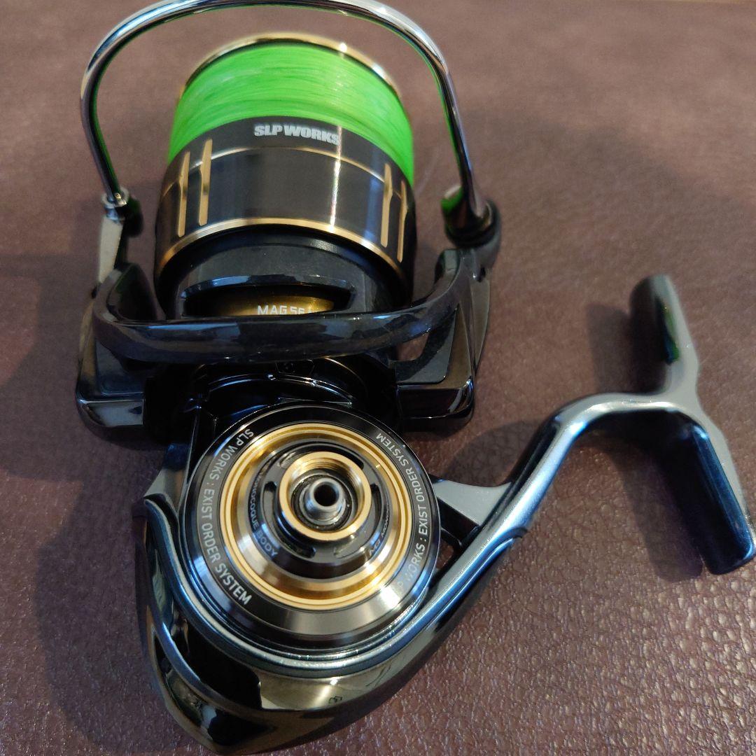 【希少極美品】ダイワ 18イグジスト セミオーダー 4000-CXH