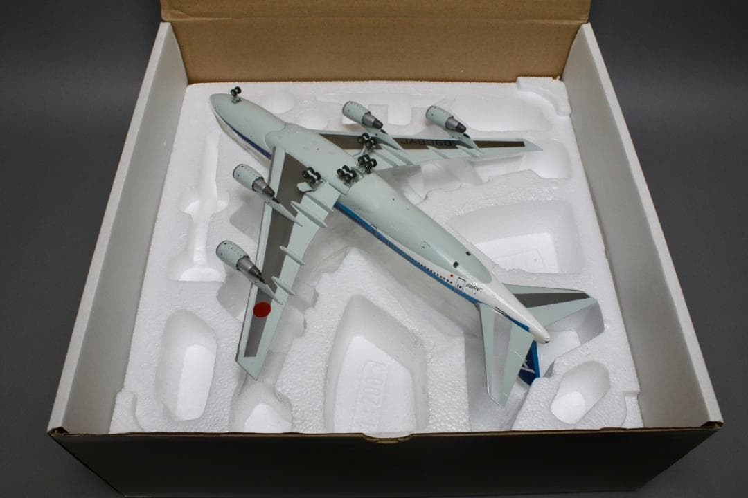 レア ANA B747-400D JA8960 1/200 完成品