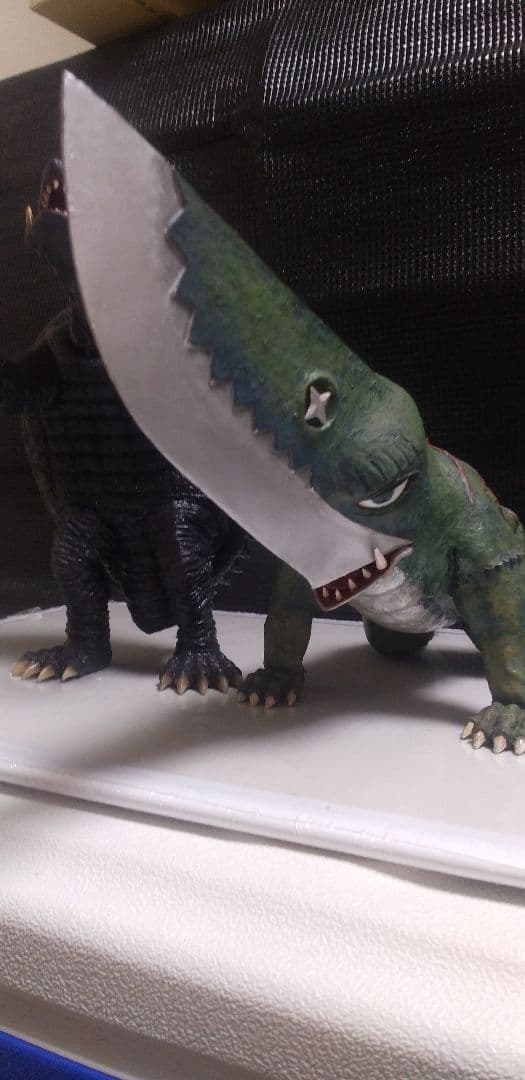 大悪獣ギロン！ボークス、オリエントヒーロー３０センチシリーズ！