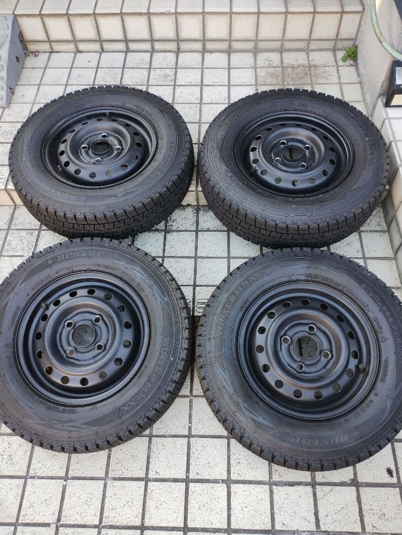 エブリイDA17V　スタッドレスタイヤ　ダンロップ145/R12 4本セット