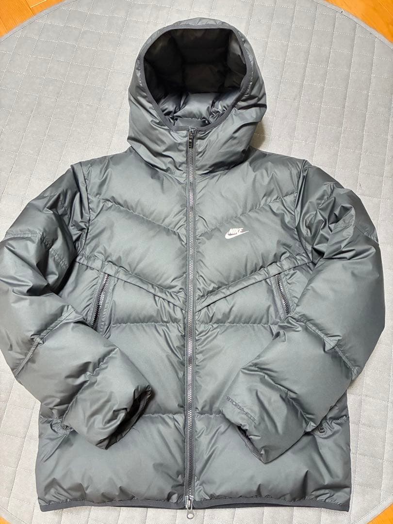 NIKE STORM-FIT ダウンジャケット　Lサイズ　美品