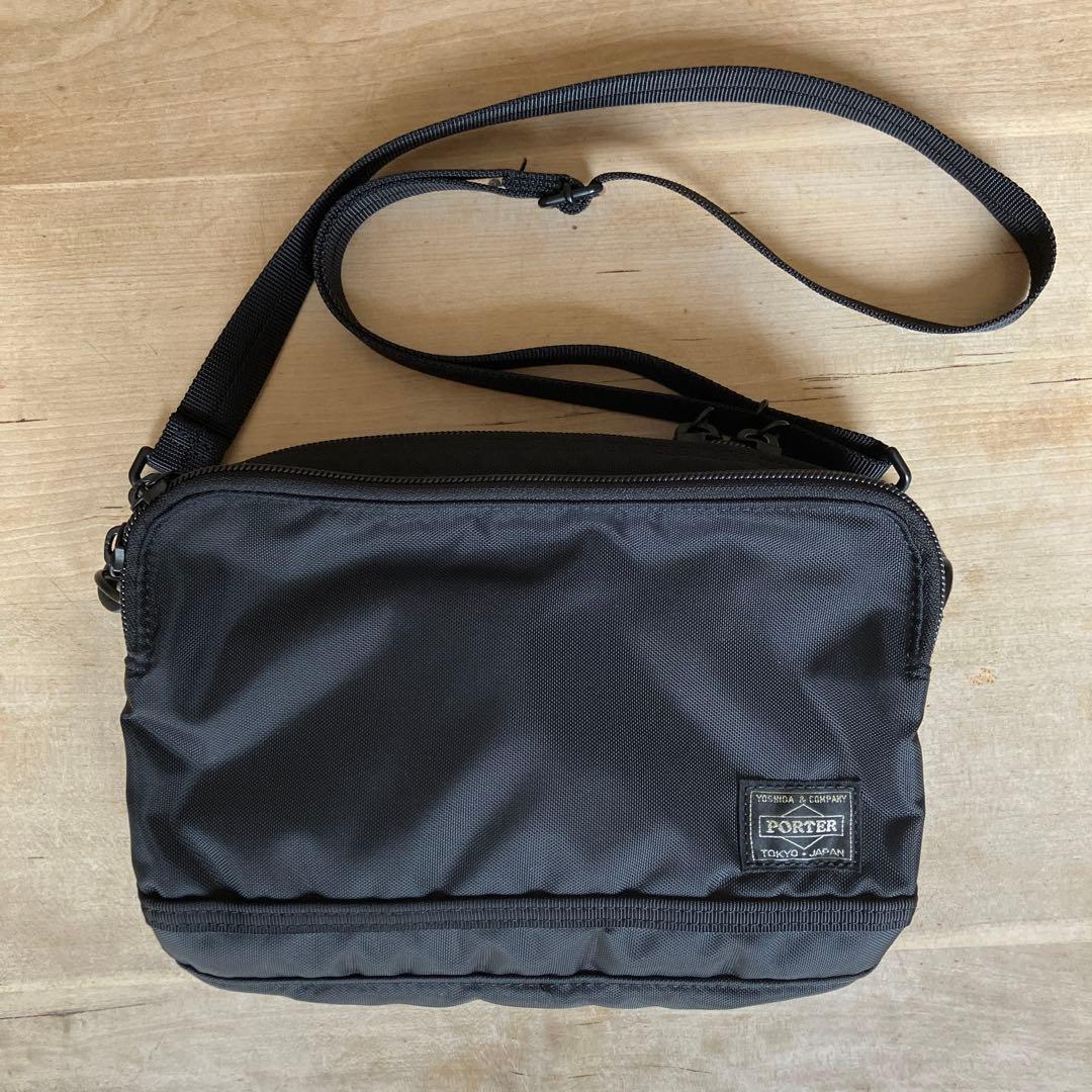 吉田カバン　PORTER FLASH（フラッシュ）　ショルダーバッグ　ブラック