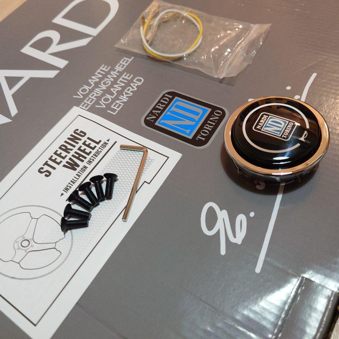 BN  ステアリングホイール