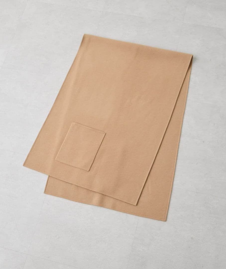 ウィムガゼット　新品タグ付き　リバーケープ