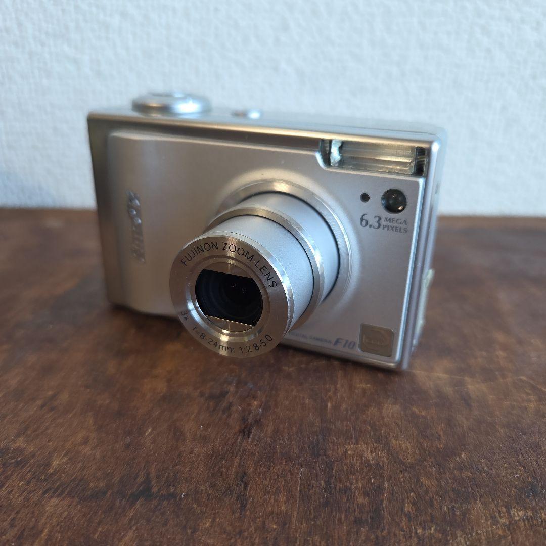 FUJIFILM FinePix F10 フジフィルム デジタルカメラ