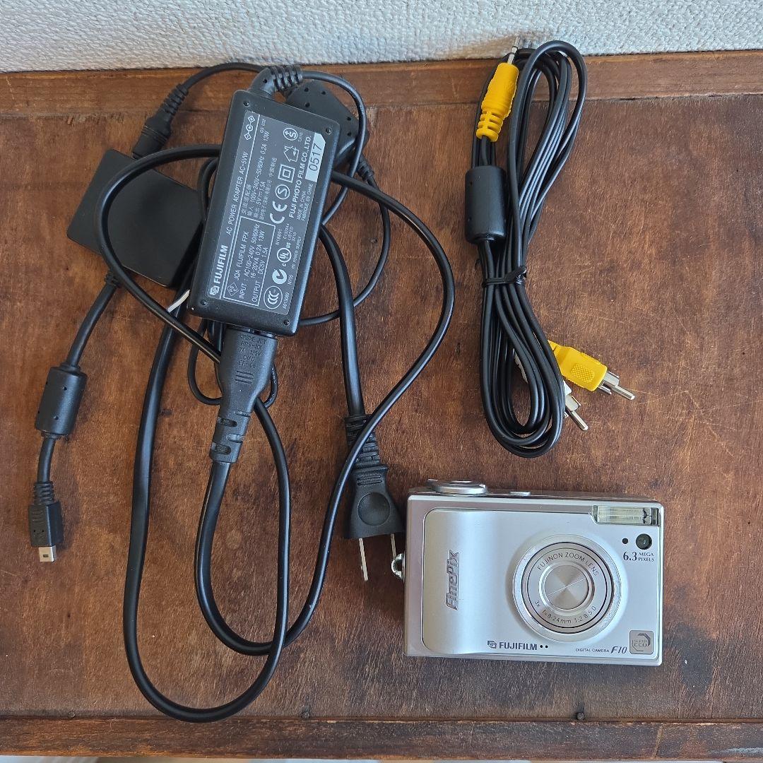 FUJIFILM FinePix F10 フジフィルム デジタルカメラ