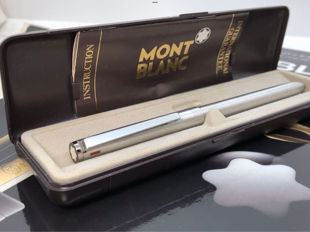 モンブラン⭐️レアなバフ研磨のカスタム逸品⭐️4カラーマルチボールペンNo2722⭐️