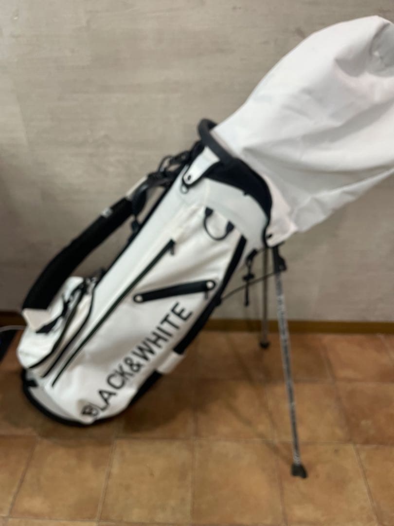 希少ブラック＆ホワイト 軽量 スタンド ゴルフバッグ