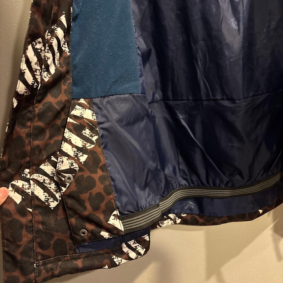 新品　arg スノーウェア　Sサイズ　上着のみ