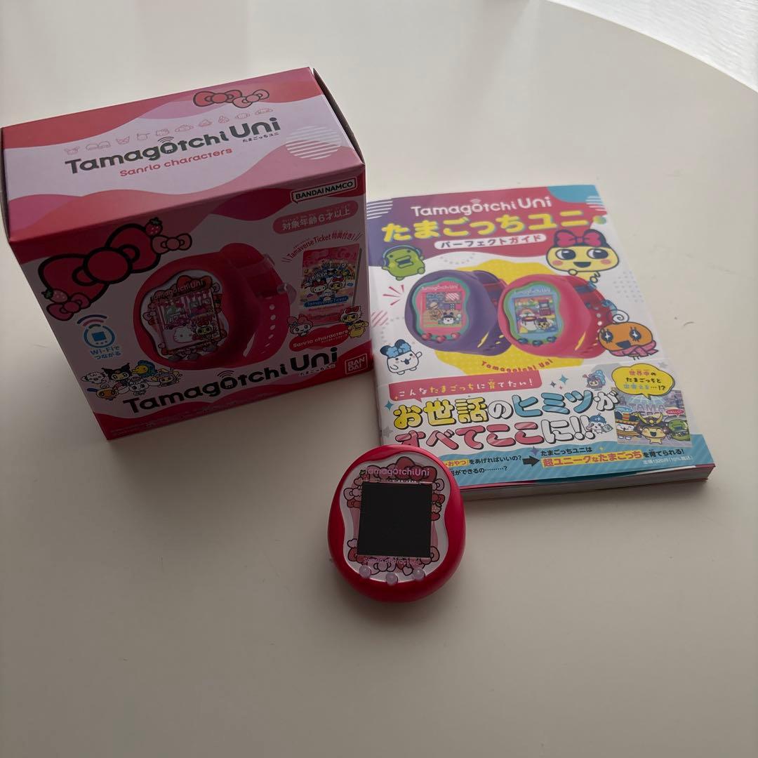 b*d様 たまごっちuni サンリオ　ガイド付き