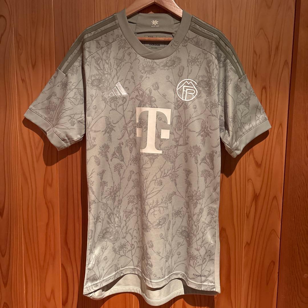 バイエルンミュンヘン　ユニフォーム　オクトーバーフェスト