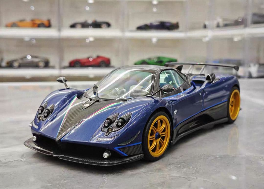 新発売 全開閉 Almost Real 1/18 パガーニ ゾンダ ミニカー