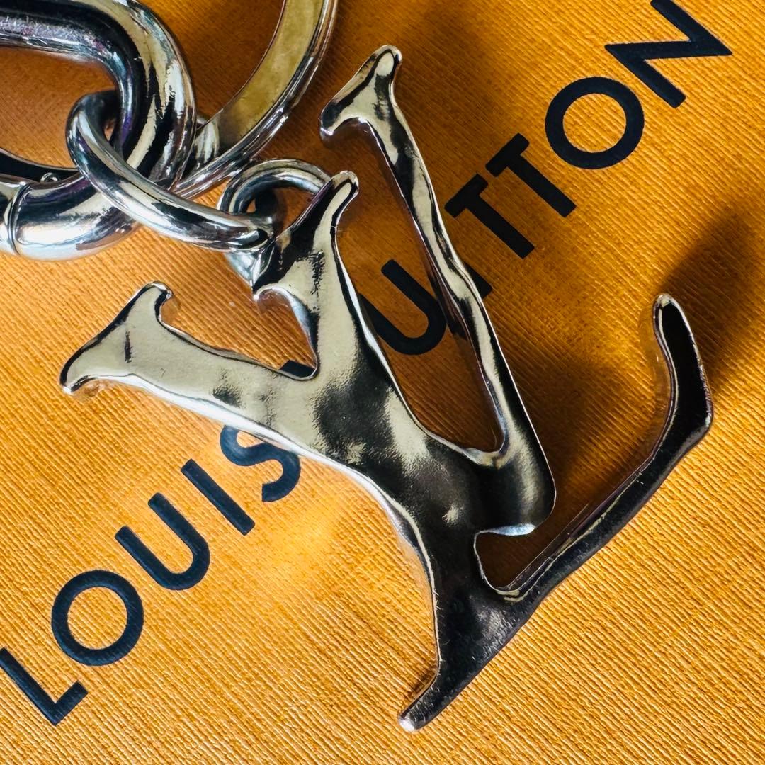 LOUIS VUITTON ポルトクレ LVシャープ キーホルダー チャーム極美