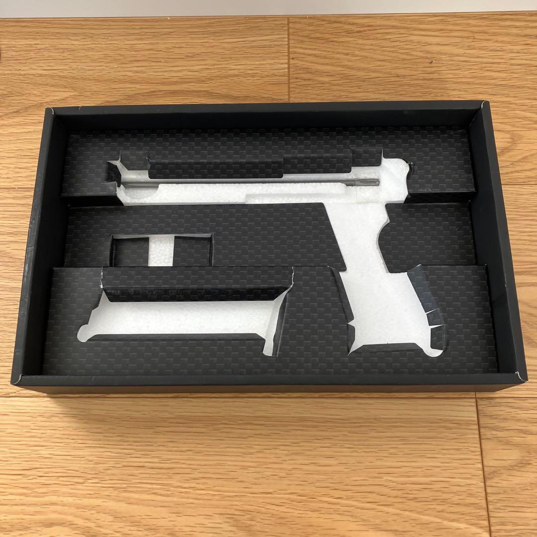 M9A1 ガスブローバックガスガン（マガジン3つ付き）