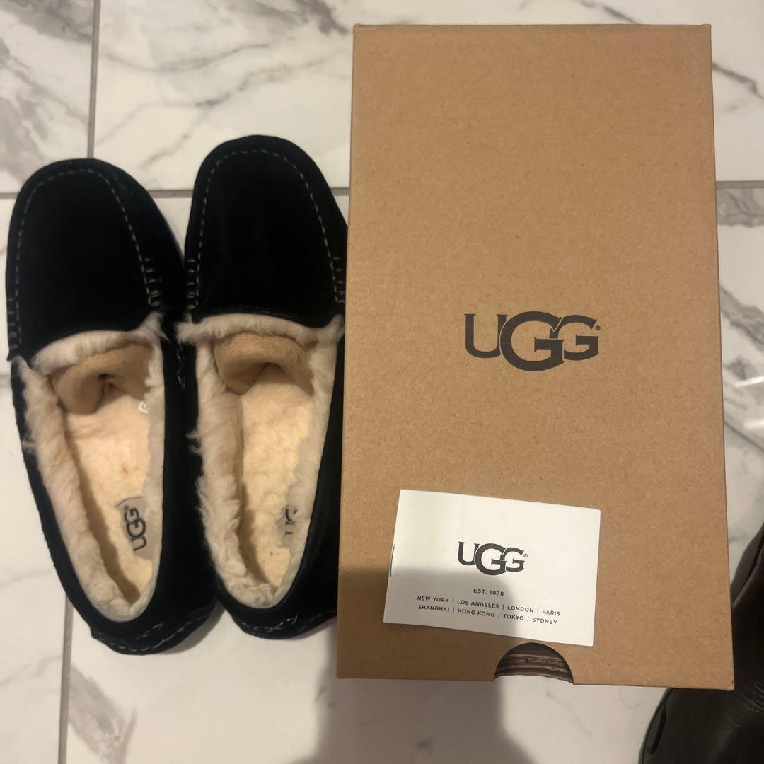 UGG ブラック モカシン