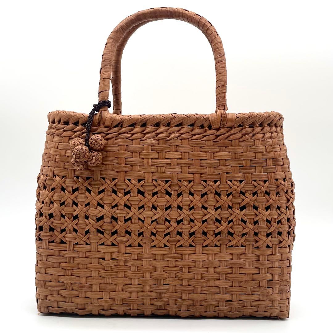 極美品✨山葡萄 かごバッグ 網代+吉祥編み チャーム付き 内布あり