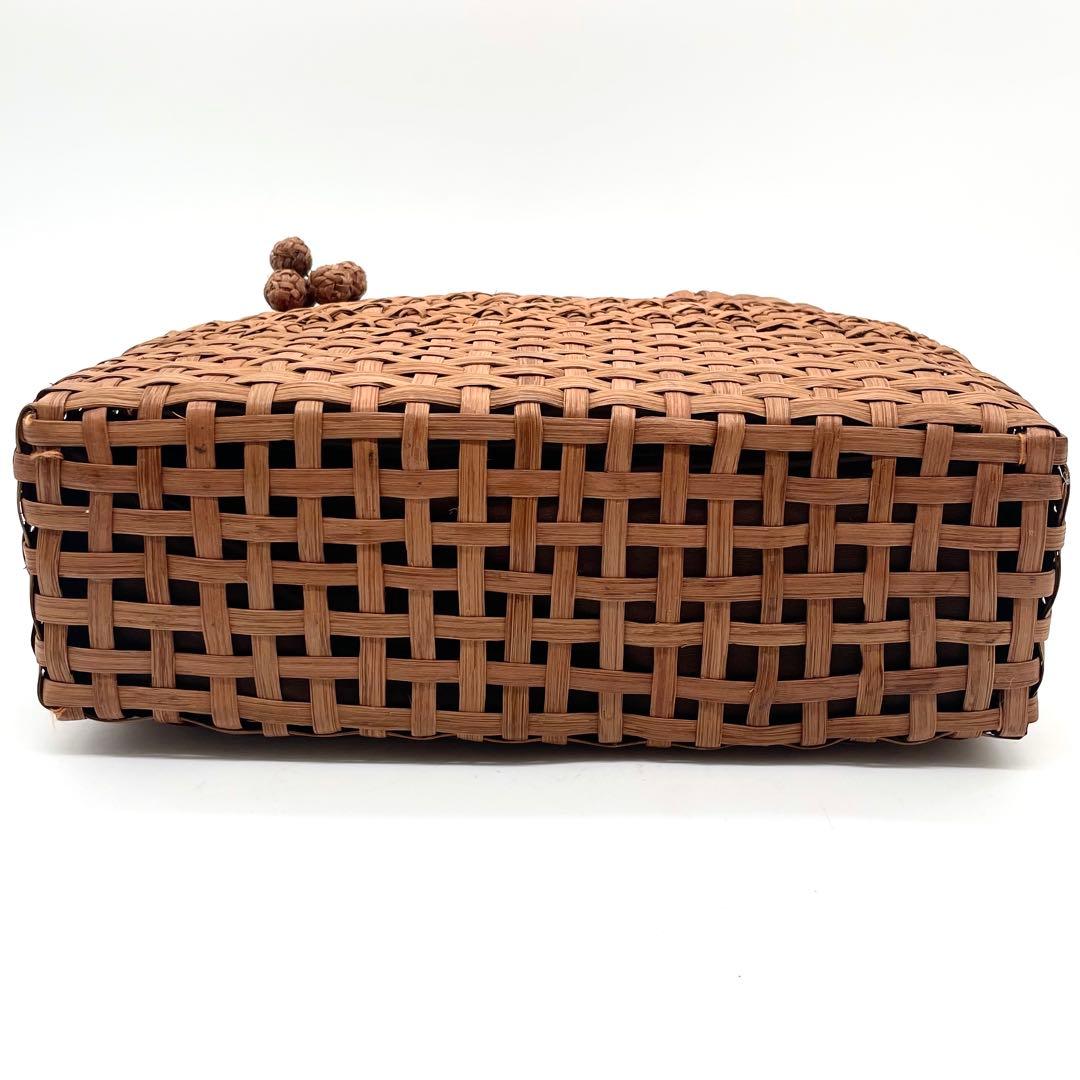 極美品✨山葡萄 かごバッグ 網代+吉祥編み チャーム付き 内布あり