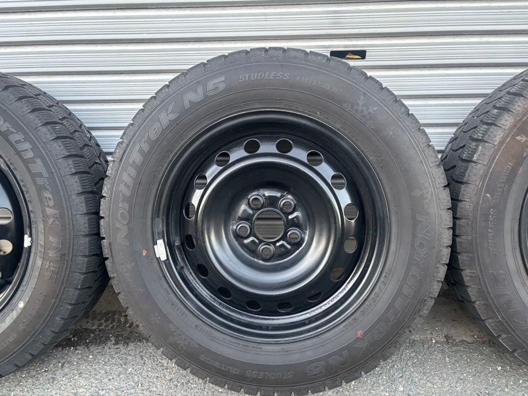 195/65/15 5穴　PCD100 2022年36週目製造　スタッドレス