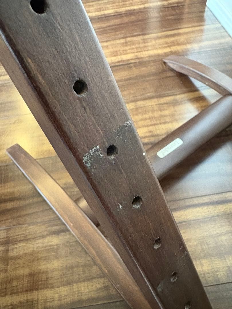 Leander ベビーラック・チェア ダークブラウン