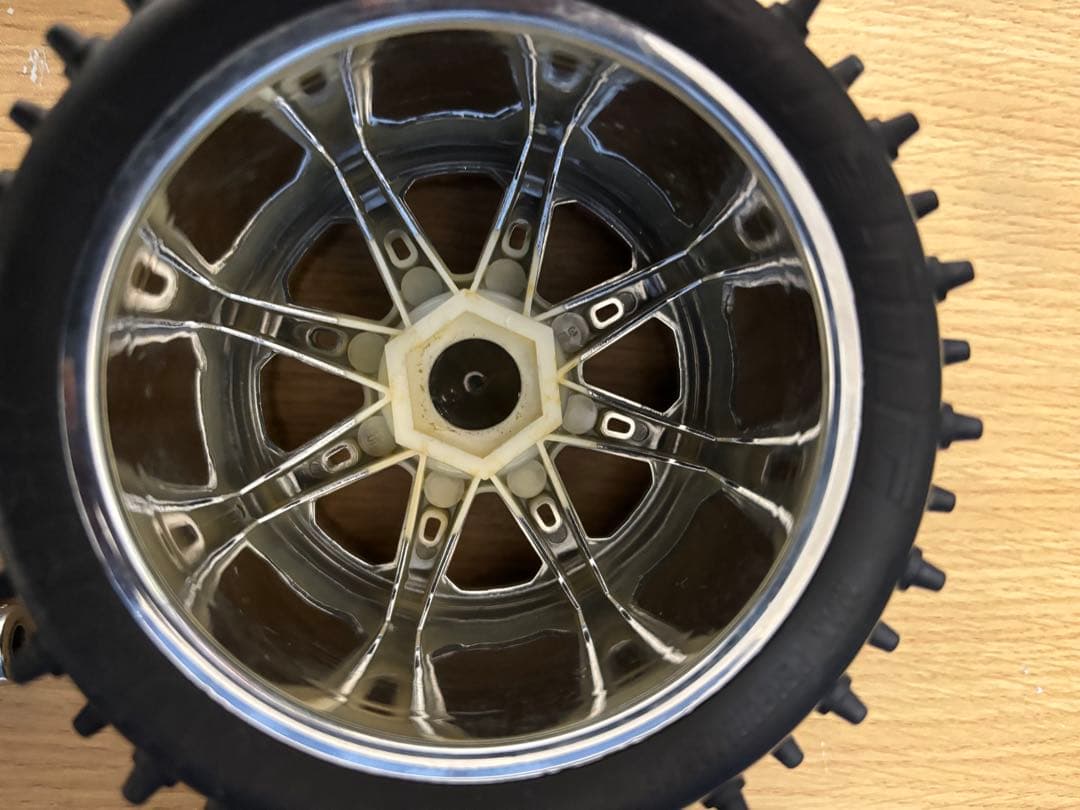 hpi サベージPROLINE 23ミリハブ付き