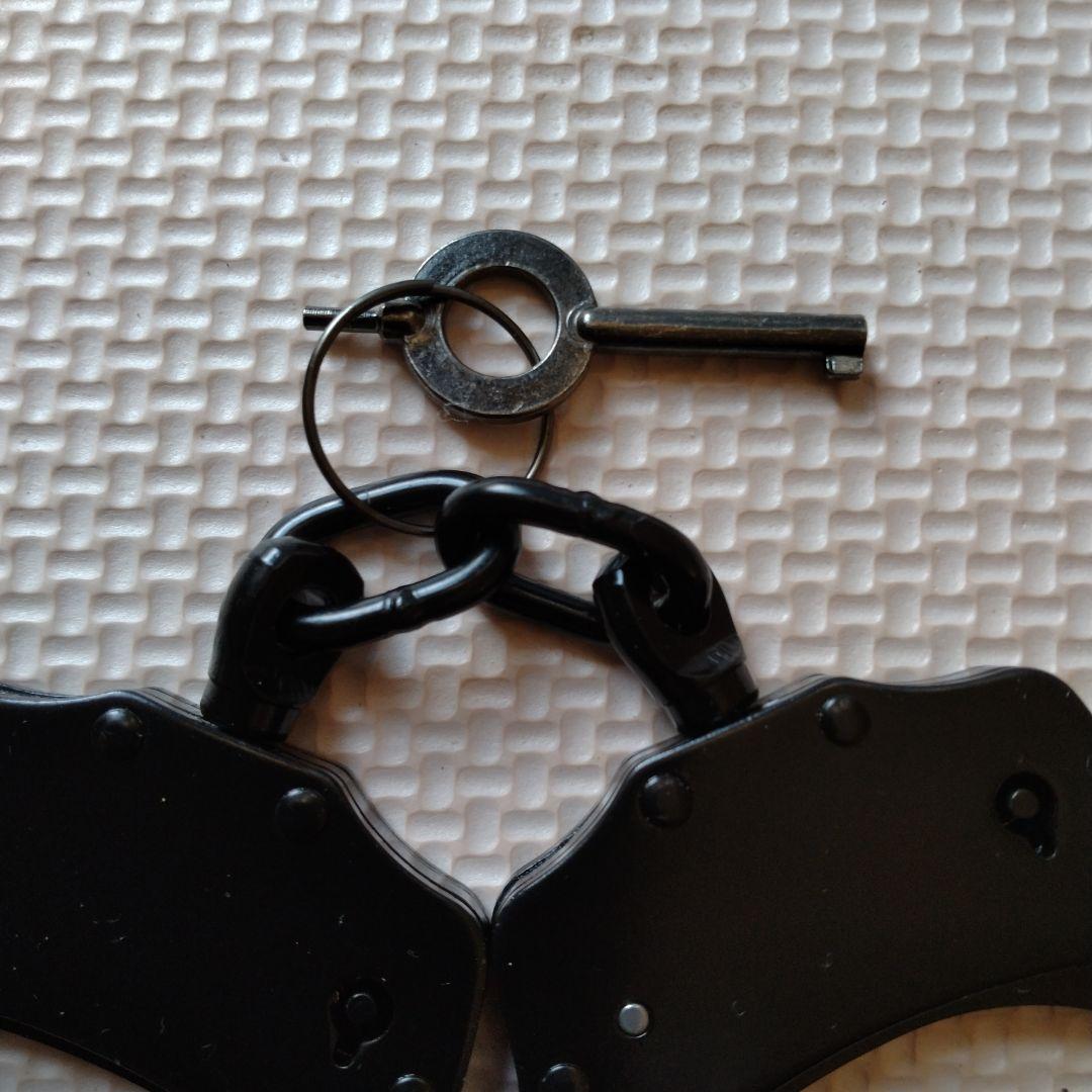 黒の手錠 鍵付き