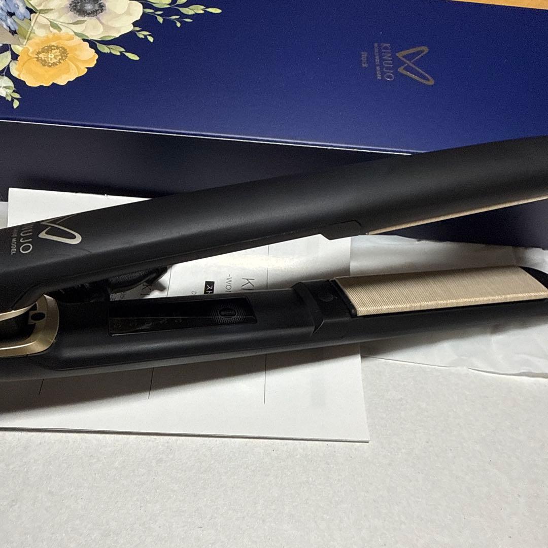 絹女　ストレートヘアアイロン　DS200-BK