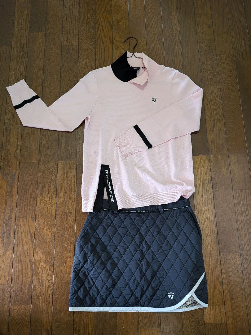 TAYLORMADEセットアップ　 ピンクセーター＆ネイビーキルティングスカート