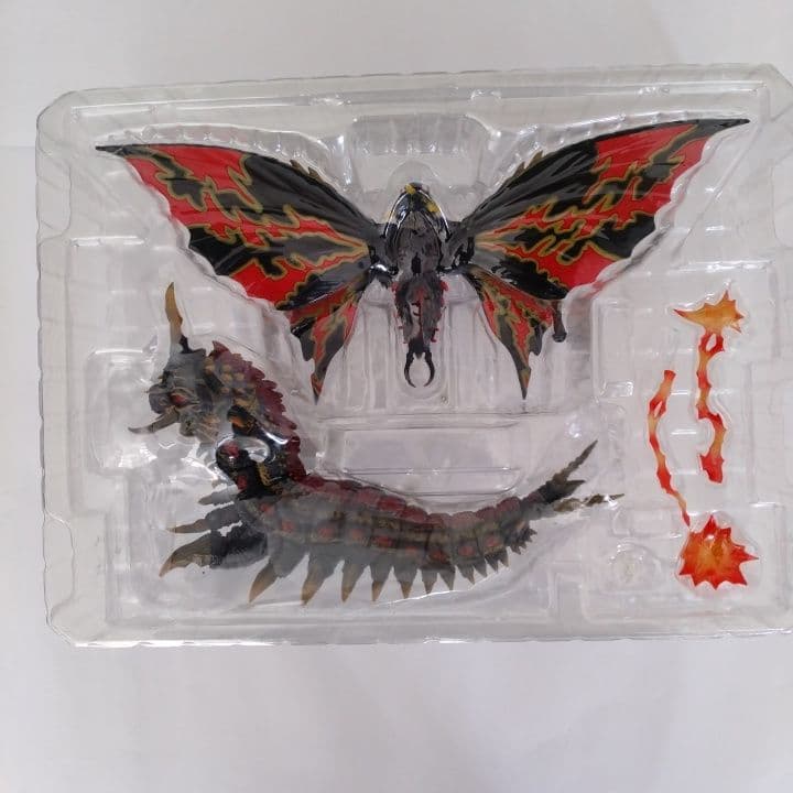 S.H.Monster Arts モスラ（成虫＆幼虫）＆ バトラ（成虫＆幼虫）