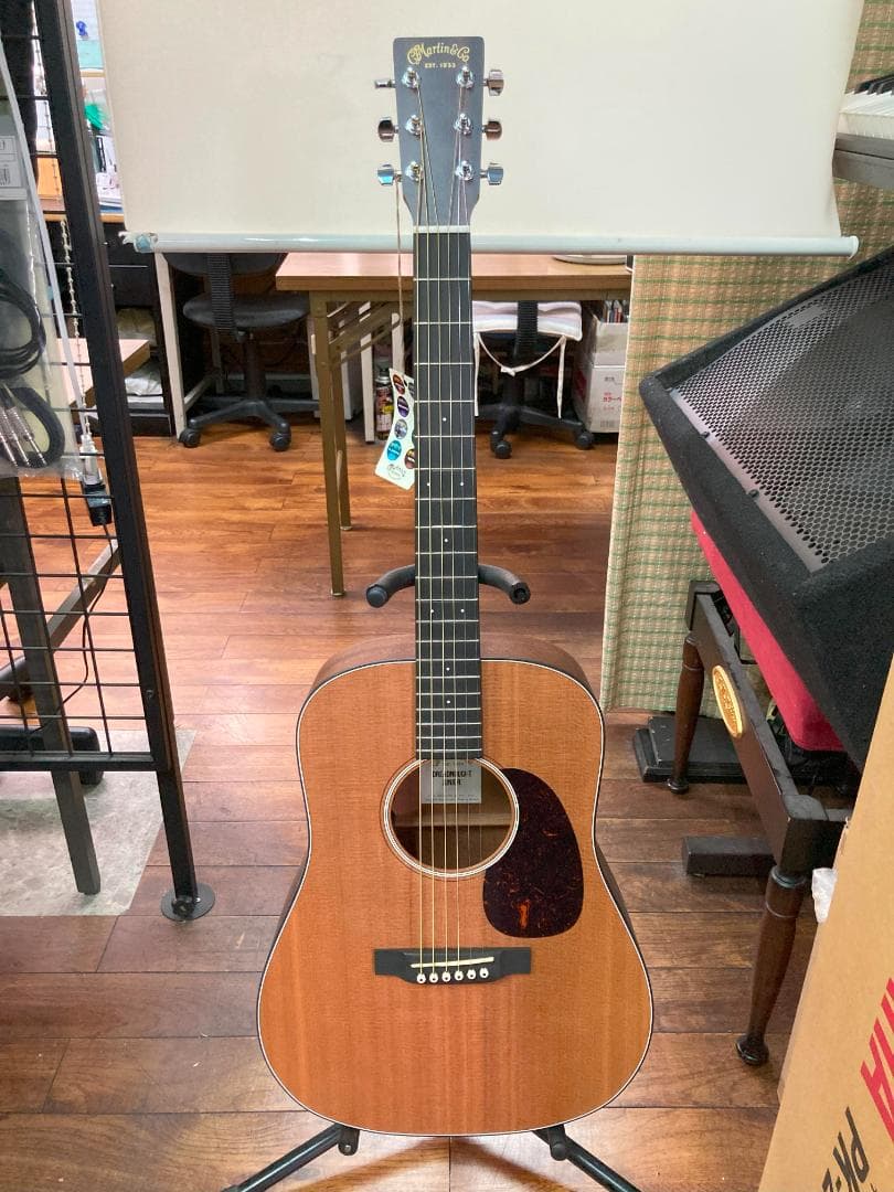 ♪超価格　マーチン　ドレッドノートジュニア　エレアコ　専用ギグバッグ付き