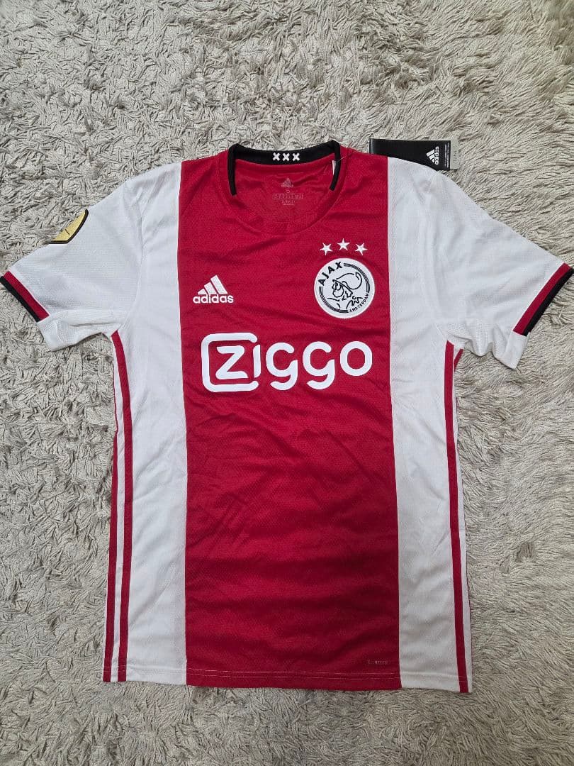 アヤックス18-19ユニフォーム　ツィエク