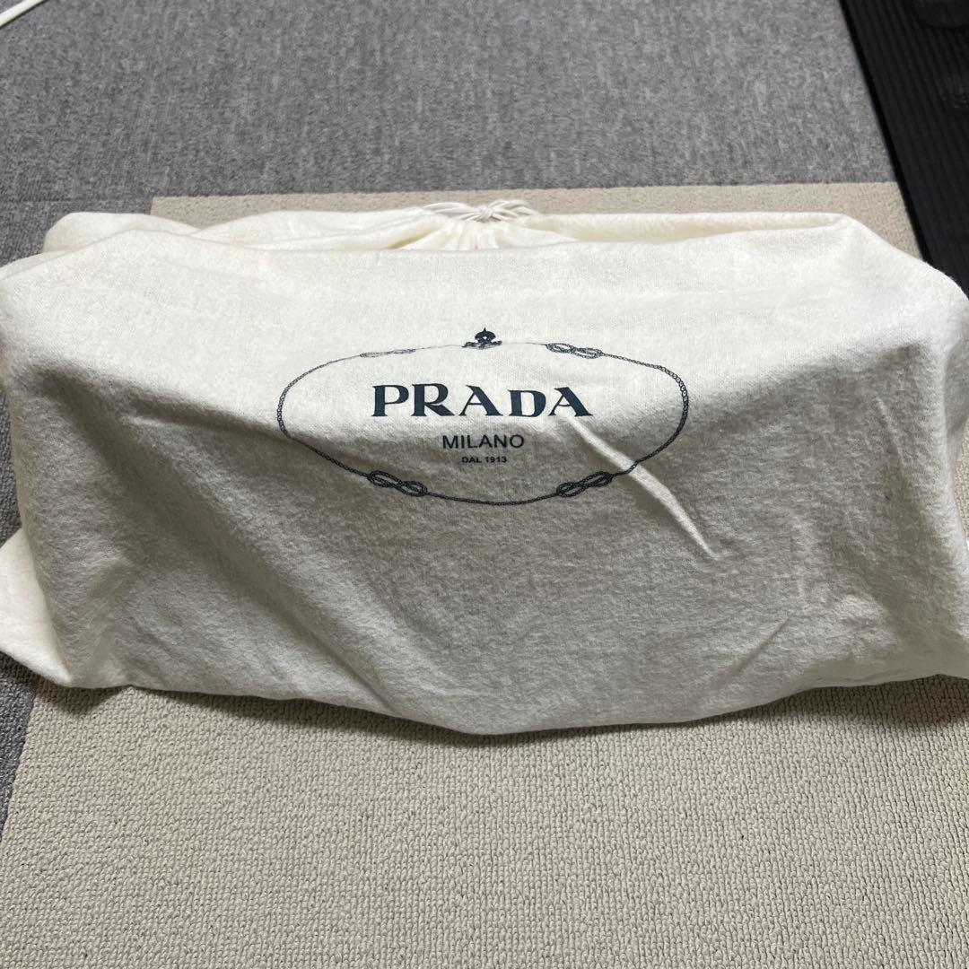 PRADA ミラノ ブラックレザー ハンドバッグ