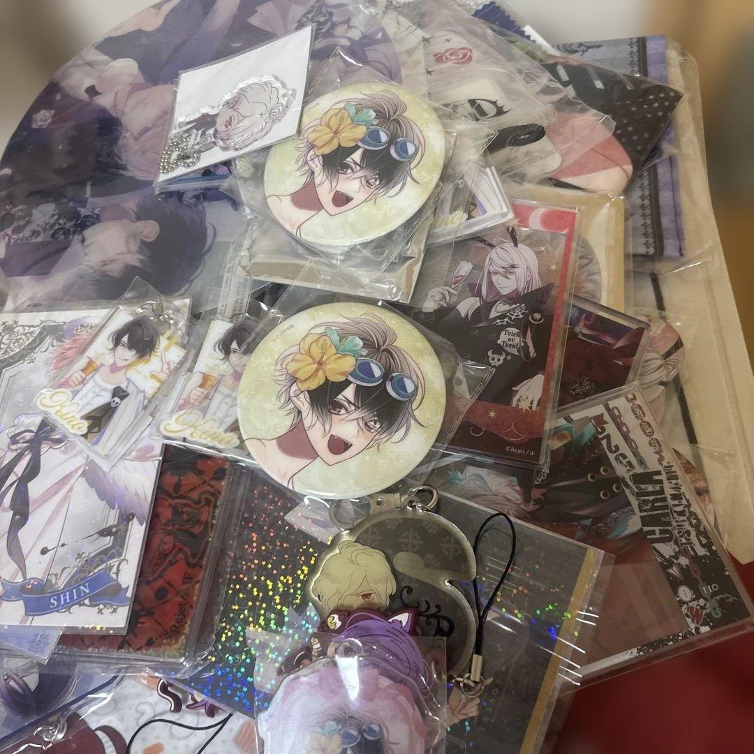 DIABOLIKLOVERSグッズ、ヒプノシスマイクグッズセット売り未使用です！