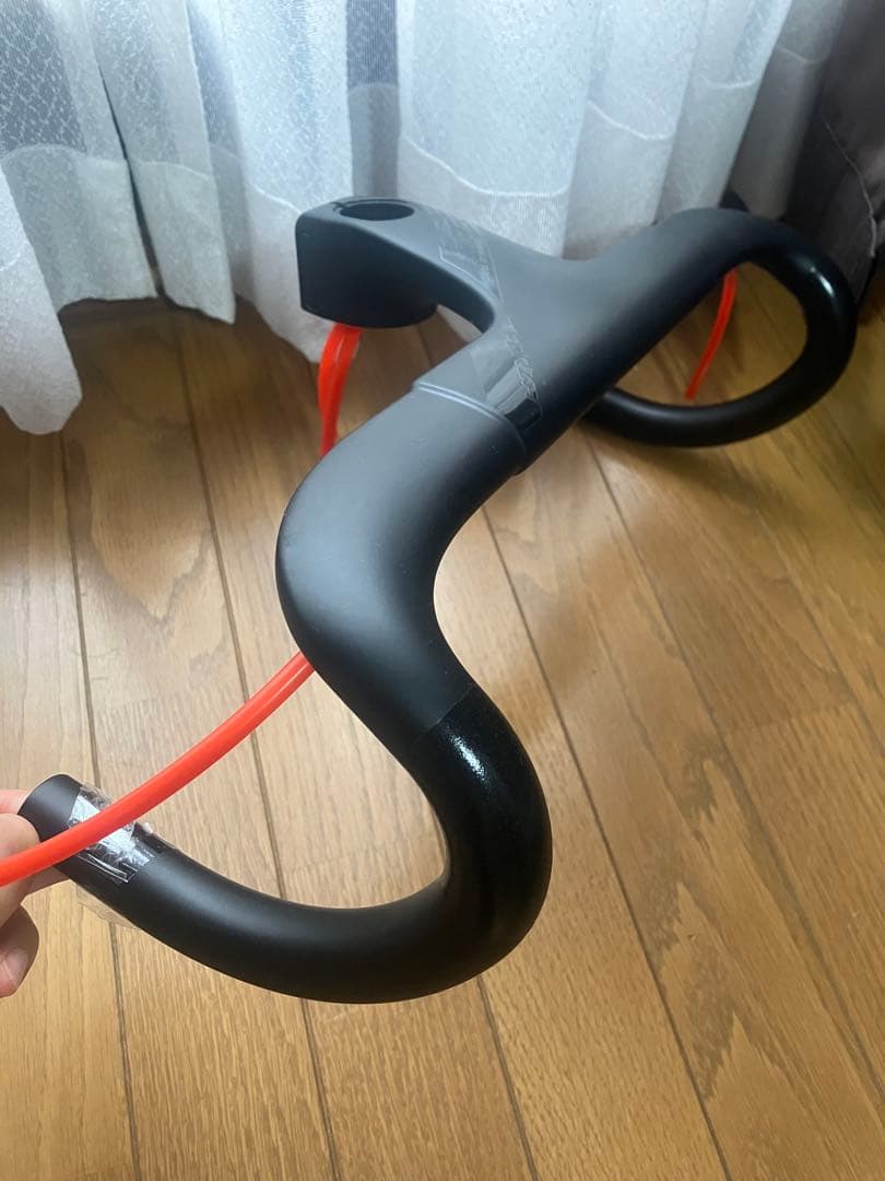 Forza Cirrus Pro 380/400一体型カーボンハンドル