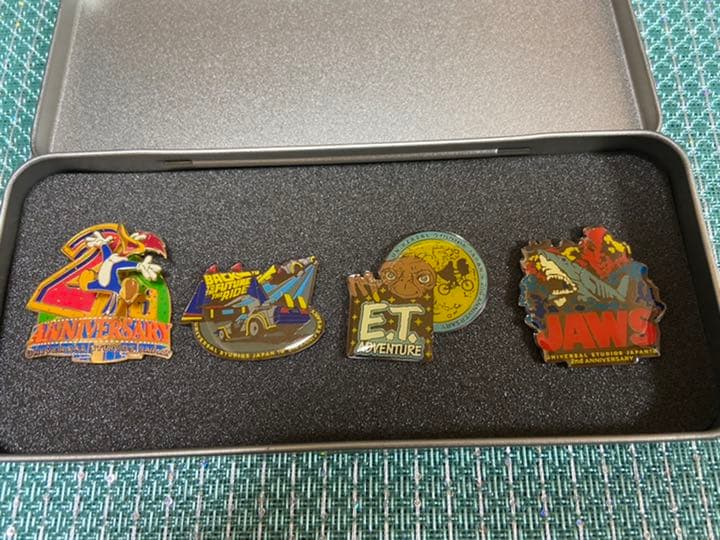 ユニバ×JR西日本コラボピンバッジ