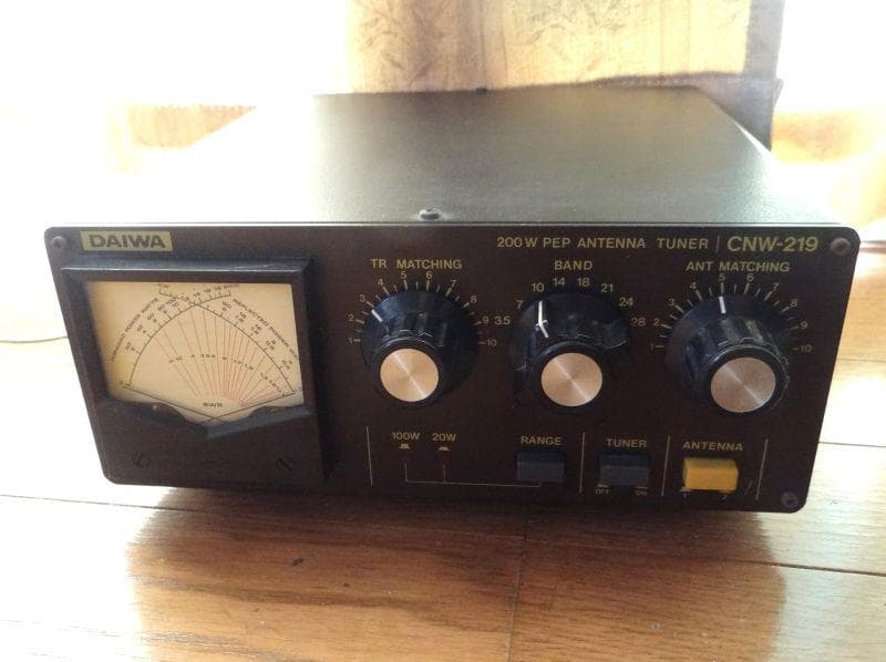 ダイワ　HF帯アンテナチューナーCNW-219　2