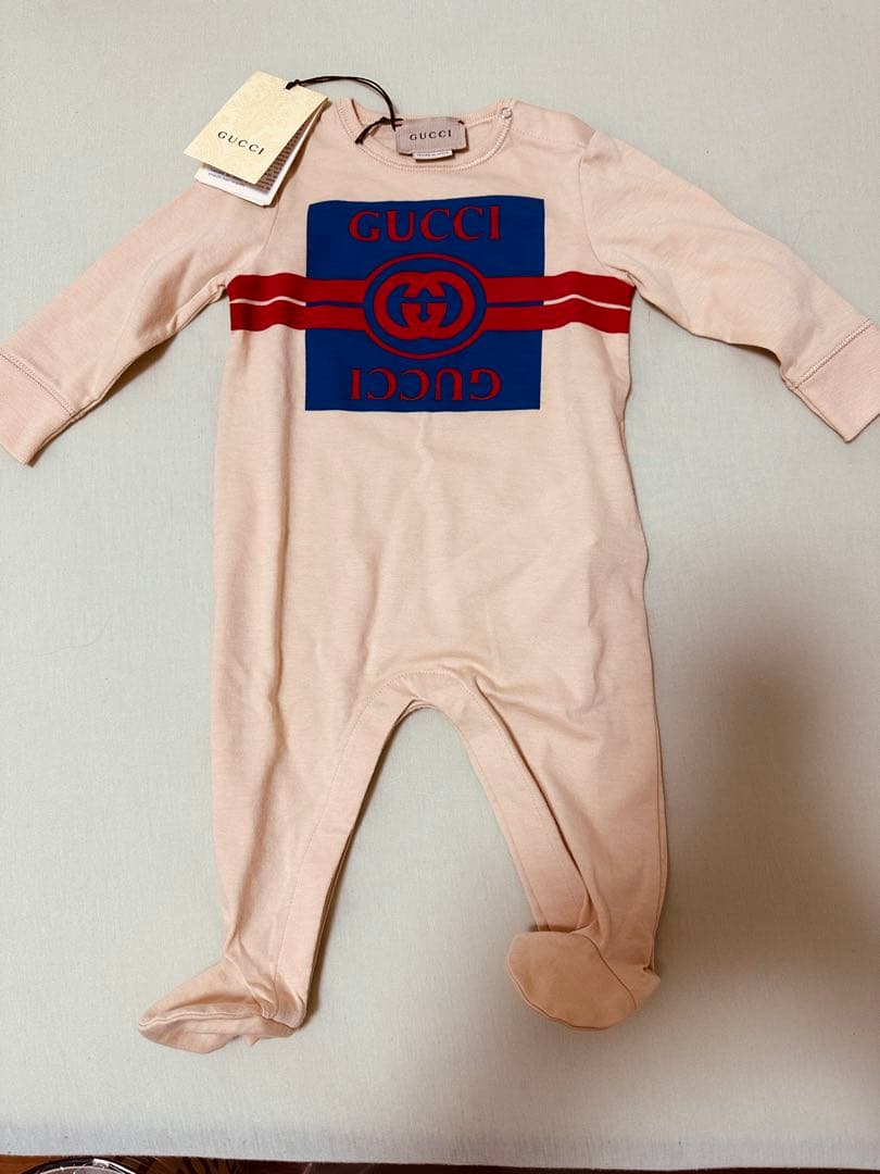 GUCCI ベージュ ロンパース